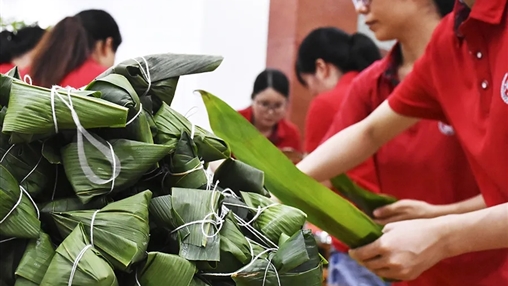 粽樂(lè)融融 | 百裕集團(tuán)營(yíng)銷(xiāo)中心共享端午文化魅力 百裕集團(tuán) 6月12日